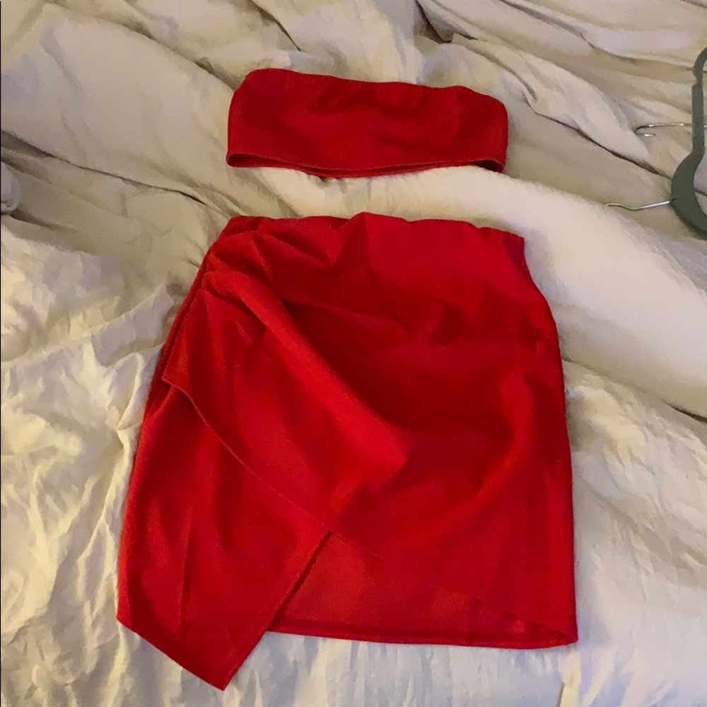 Nasty gal size 6 red party set
